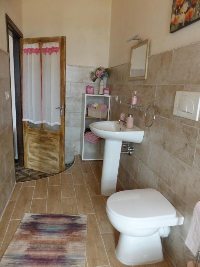 B&B Ammentos Magomadas Luaran gambar